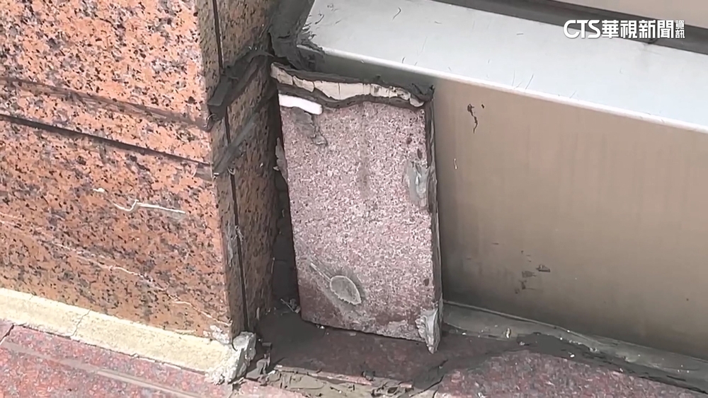 男持磚頭砸窗.襲保全鬧醫院　警找同居人驚揭命案