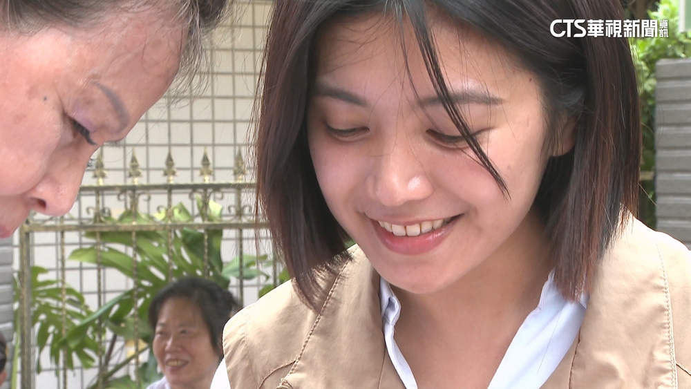 趙怡翔轉任國安會　接班人劉品妡神似黃瀞瑩引話題