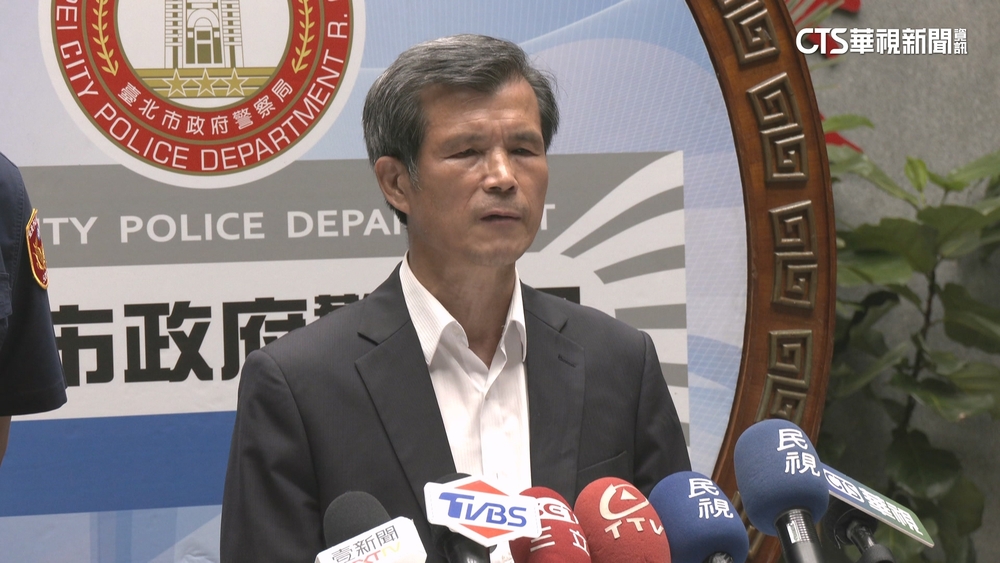 民眾黨走讀衝突黃國昌駁「勒警脖」　李西河：移請檢方偵辦