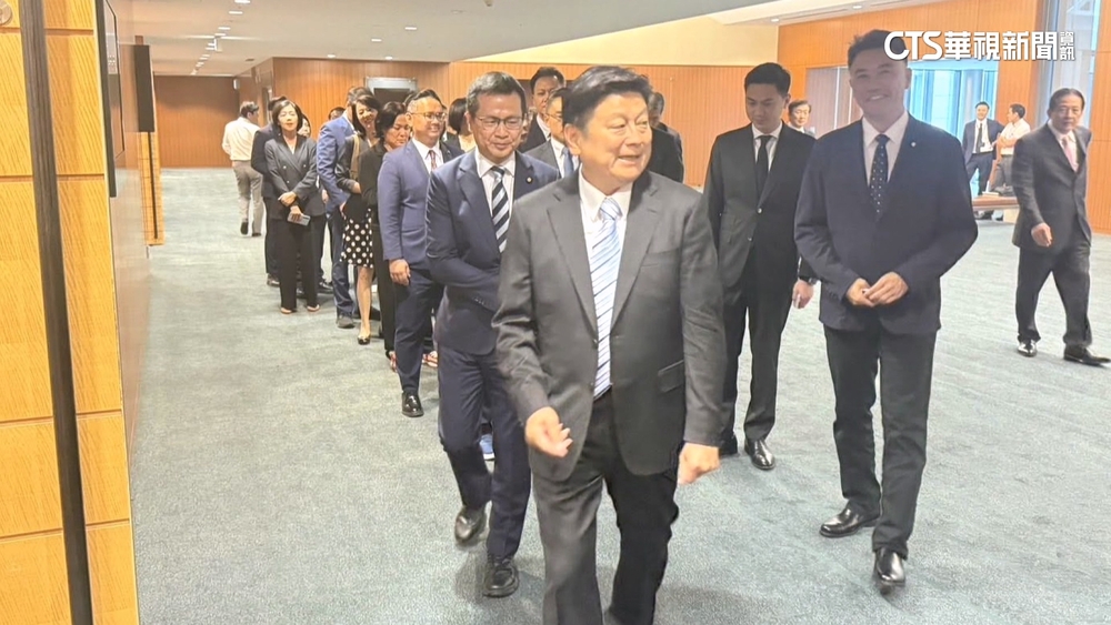 「傅」日交流！　傅崐萁率25藍委訪日　綠營接見日眾議員