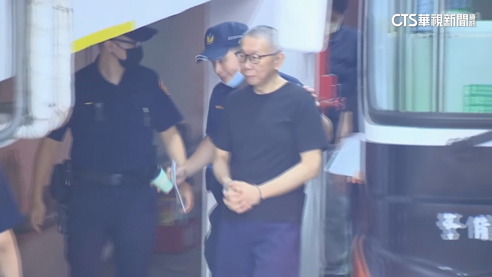 柯文哲同意交保要回家了　　周玉蔻：「柯文哲海嘯」今下午掀動