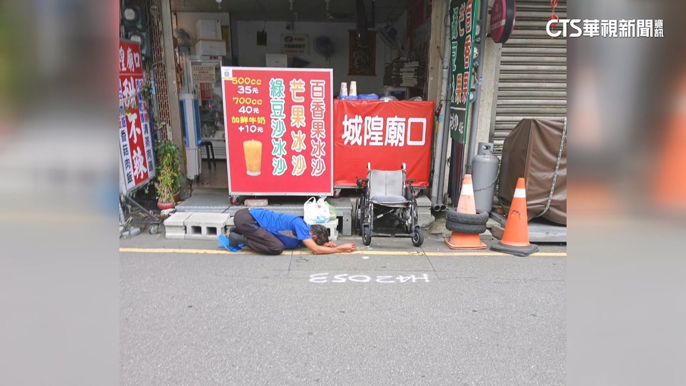 愛心餐變調！　男借錢不成丟便當　拿大鎖作勢毆