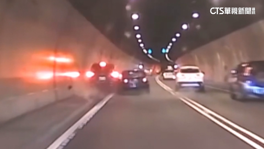 國6國姓往埔里隧道事故多！　半小時2車禍共5車撞擊