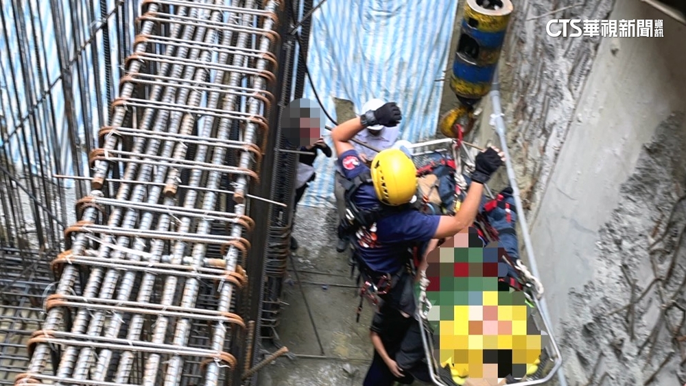 台南45歲工人墜落12米受困　肢體.骨盆受傷