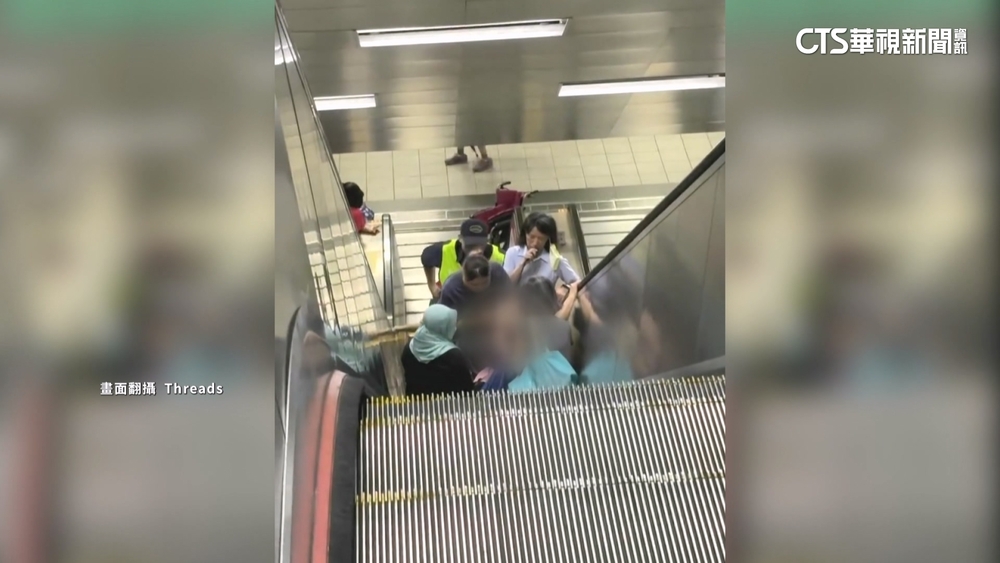 看護推輪椅搭北捷電扶梯翻落　翁重摔殃1乘客