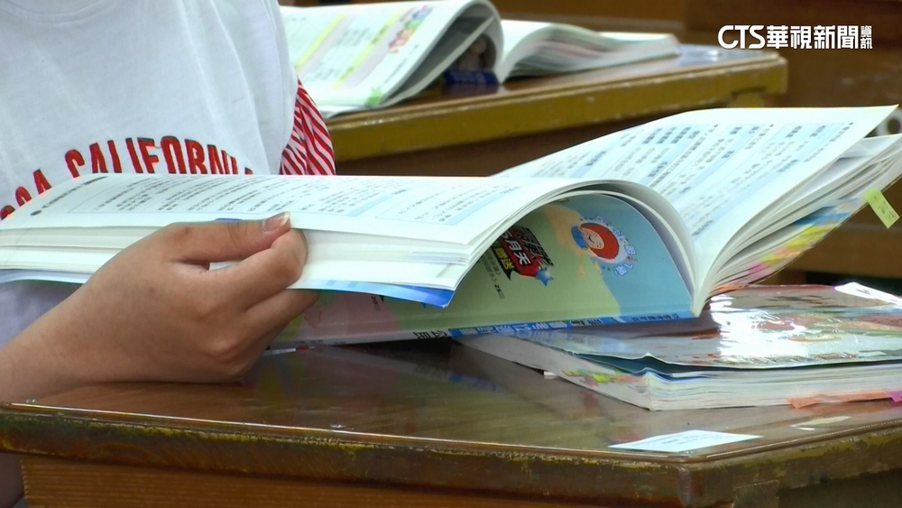 國高中上課改為「10:00-16:00」成案！　教育部11/14前回覆　