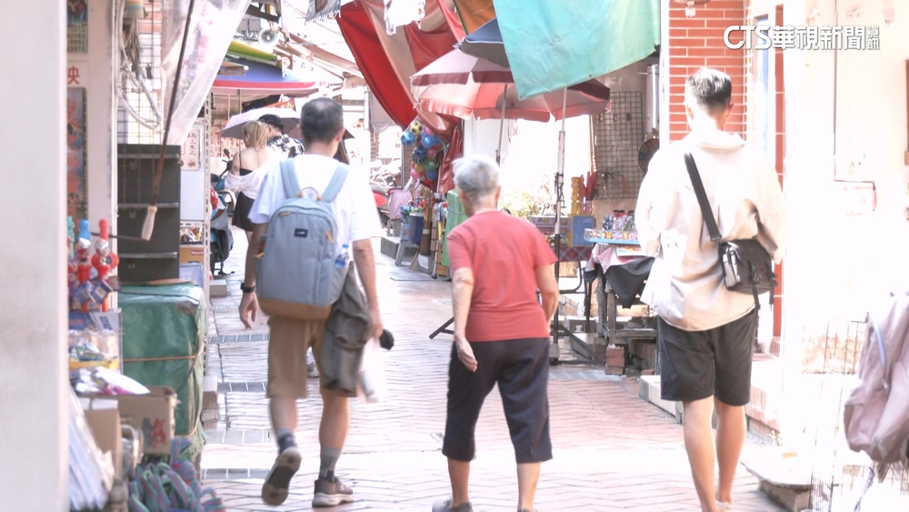 鹿港老街引遊客.人潮多　觀光人次全台老街第一