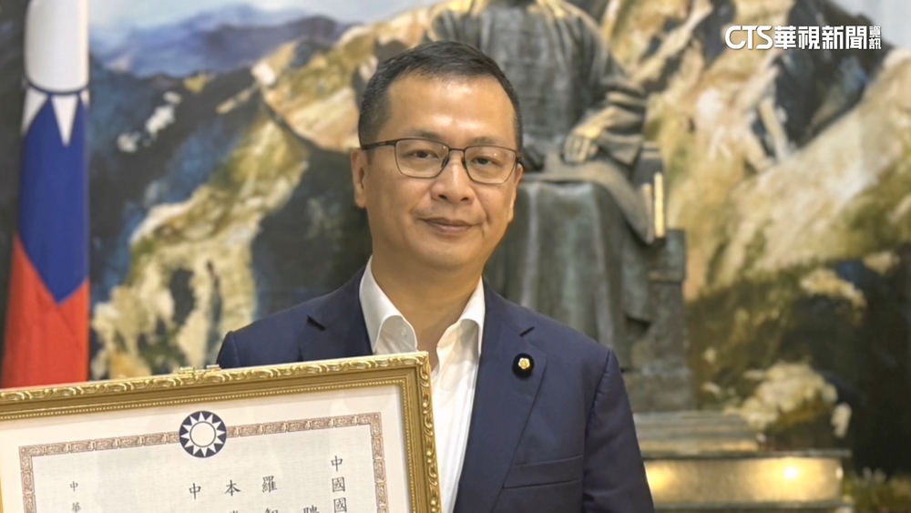 黨魁熱戰！　羅智強獲「參選資格」　傅崐萁盼「大家談談」