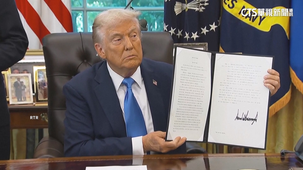 川普擬徵10萬美元高科技簽證費 恐衝擊資訊業