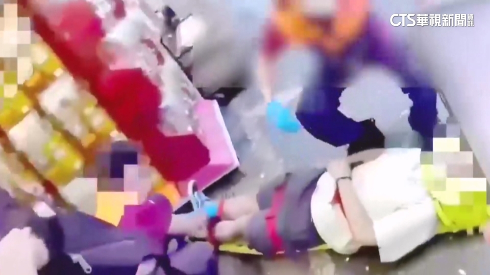 西門町男2樓擦玻璃摔落　勞檢處：若違職安規定將開罰