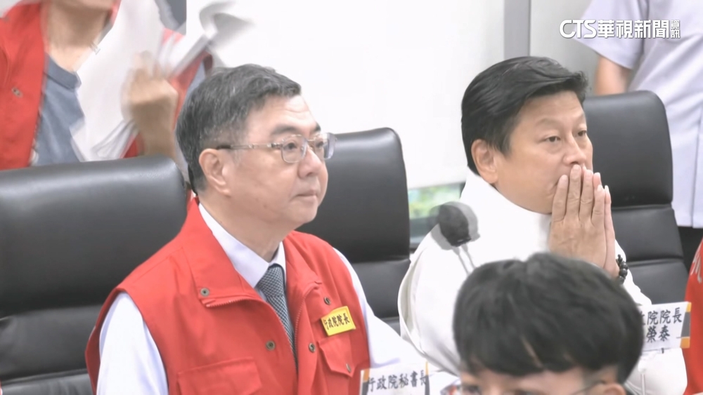 馬太鞍溪堰塞湖溢流！　卓榮泰邀傅崐萁坐鎮應變中心