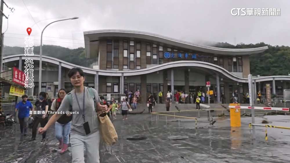 第一線直擊！　馬太鞍堰塞湖持續溢流　警報大響急避難