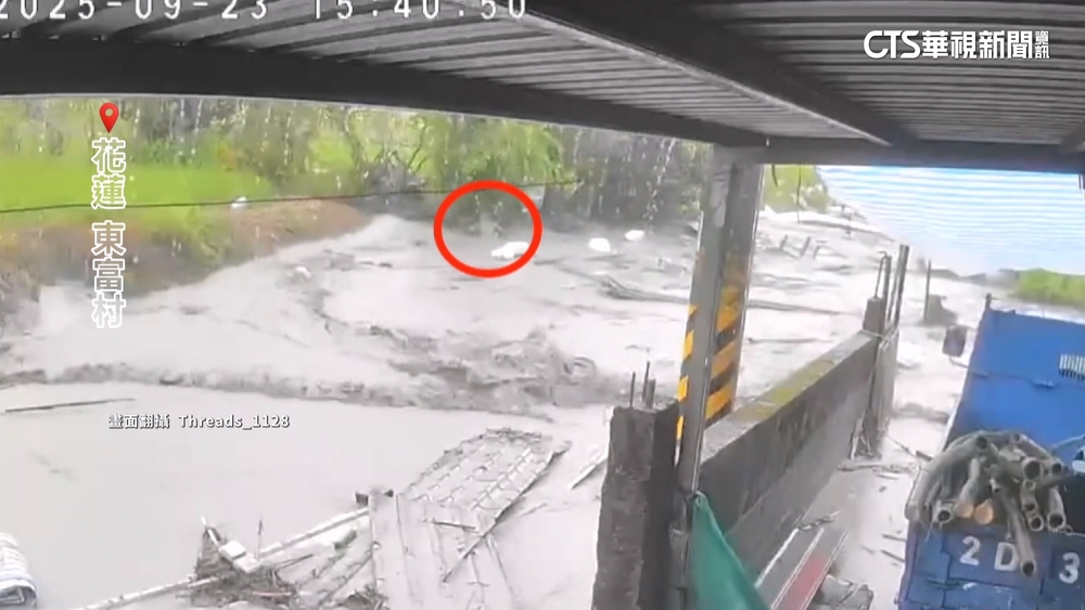 溢流大水襲東富村！　男遭洪水沖走　抱樹.抓藤自救