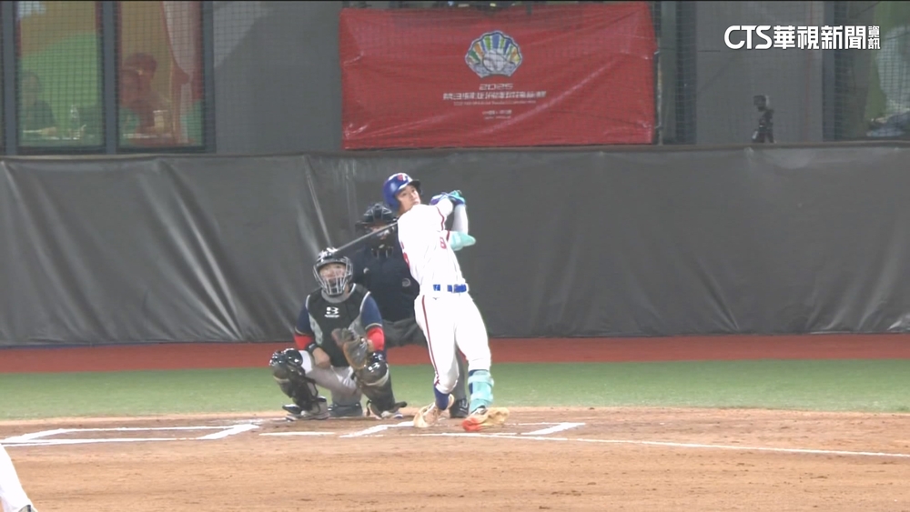 打線炸3轟.投手K暈香港　台灣預賽連3場「扣倒」對手
