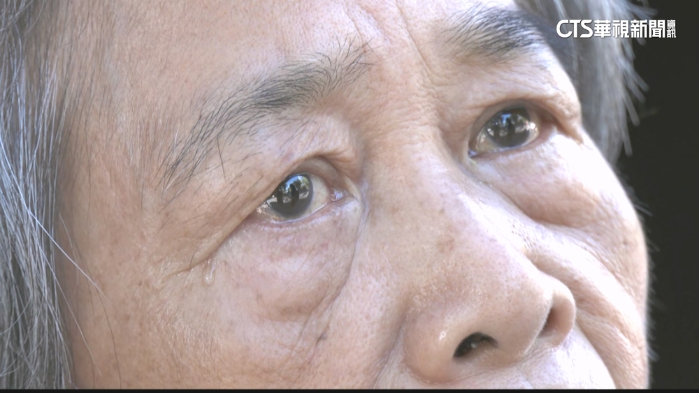 佛祖街嬤罹難！　2女兒守門外伴母　焦急盼入土為安