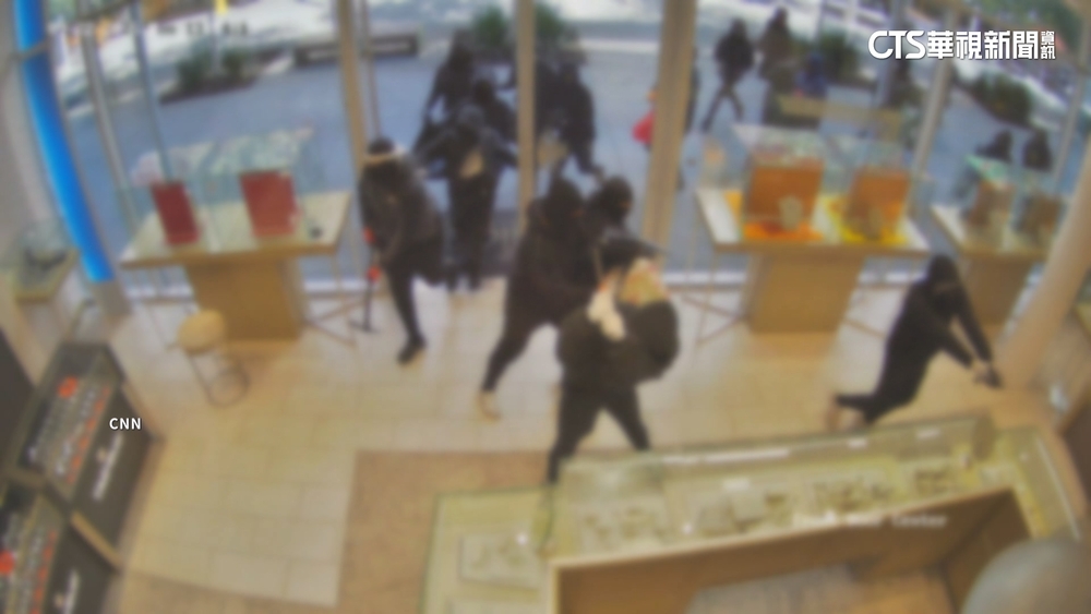 大批蒙面匪搶加州珠寶行　洗劫3200萬元珠寶