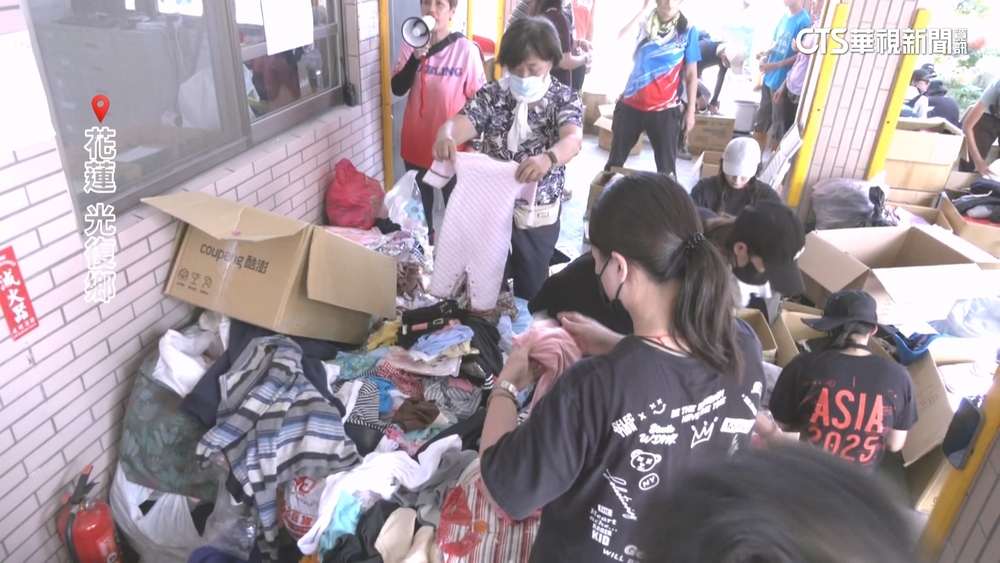 「摺衣.洗鞋超人」出動！　助災民.志工打理生活.復原家園