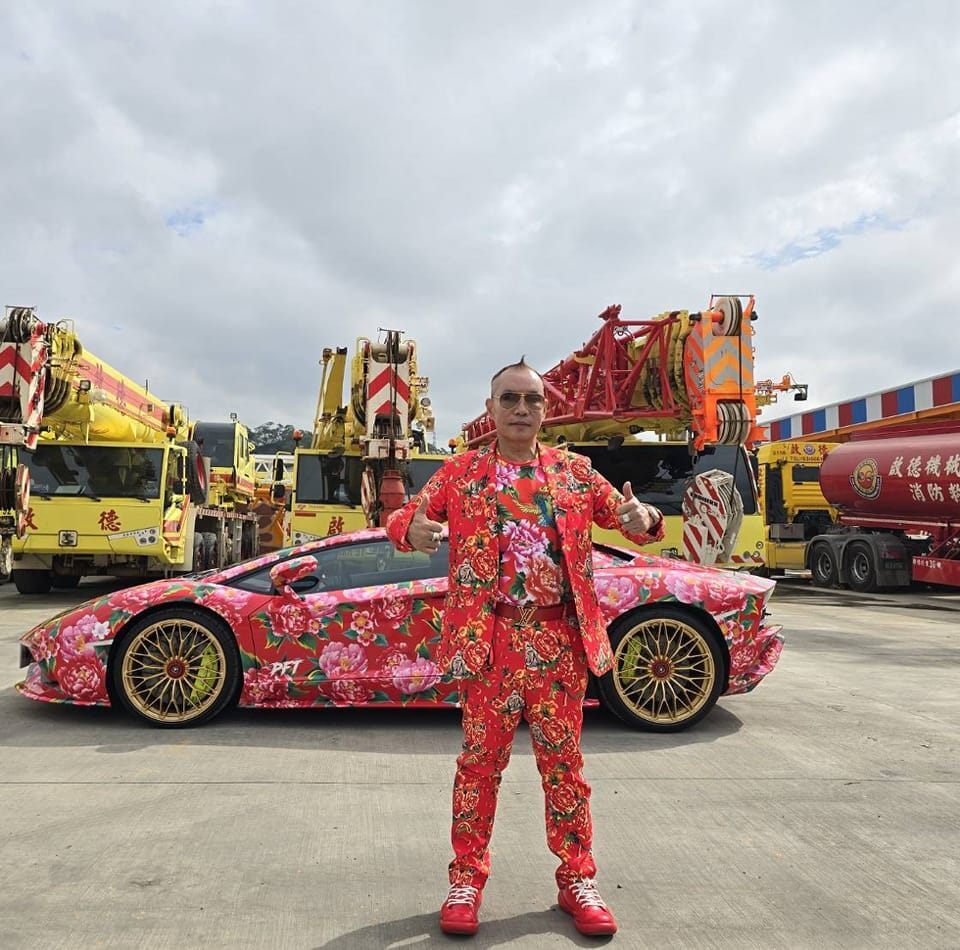 支援災區遭酸擺拍、作秀　　吊車大王怒斥：超扯、超扯、超扯