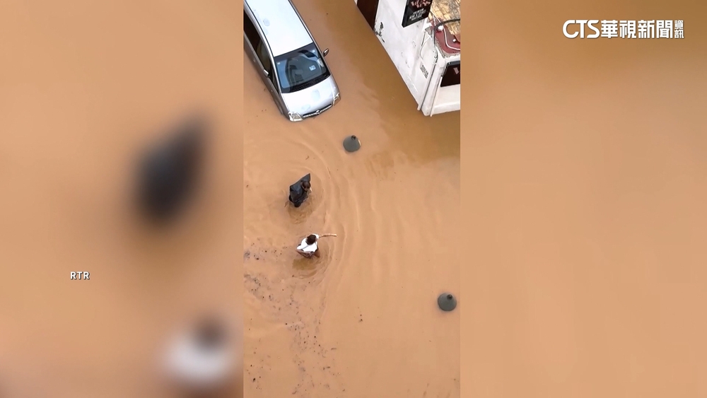 西班牙暴雨泥水淹沒街道　當局發布紅色預警