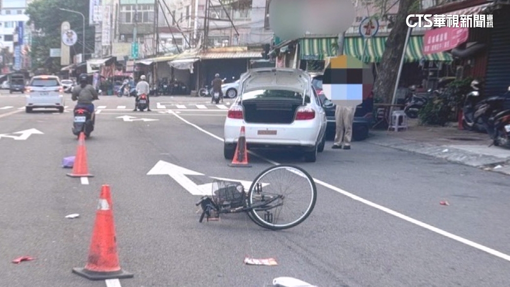 81歲男騎單車疑未待轉　與直行車碰撞送醫不治