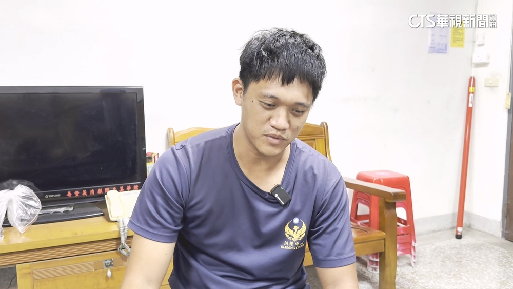 警消休假遇洪災！　扛身障姑丈脫困　火速歸隊出動救援