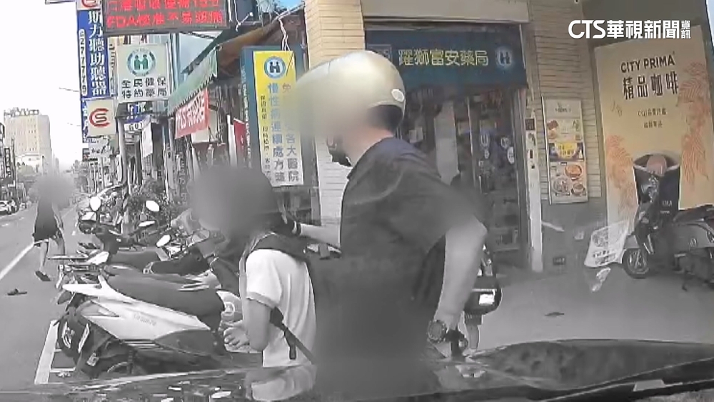 男隨機刺殺3人！　學生街頭竄逃　民眾尖叫「快打119」