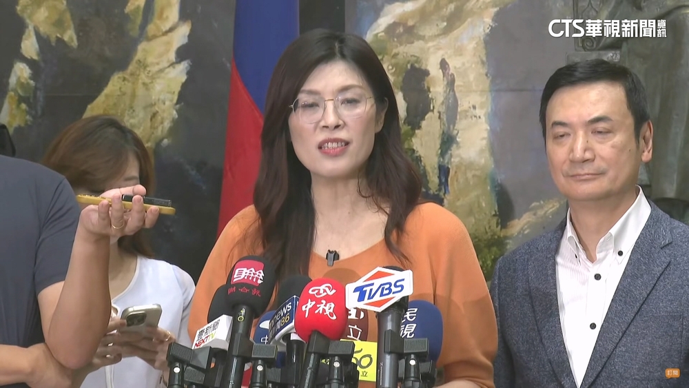 昔戰友挖「吃狗肉黑歷史」　鄭麗文最新回應