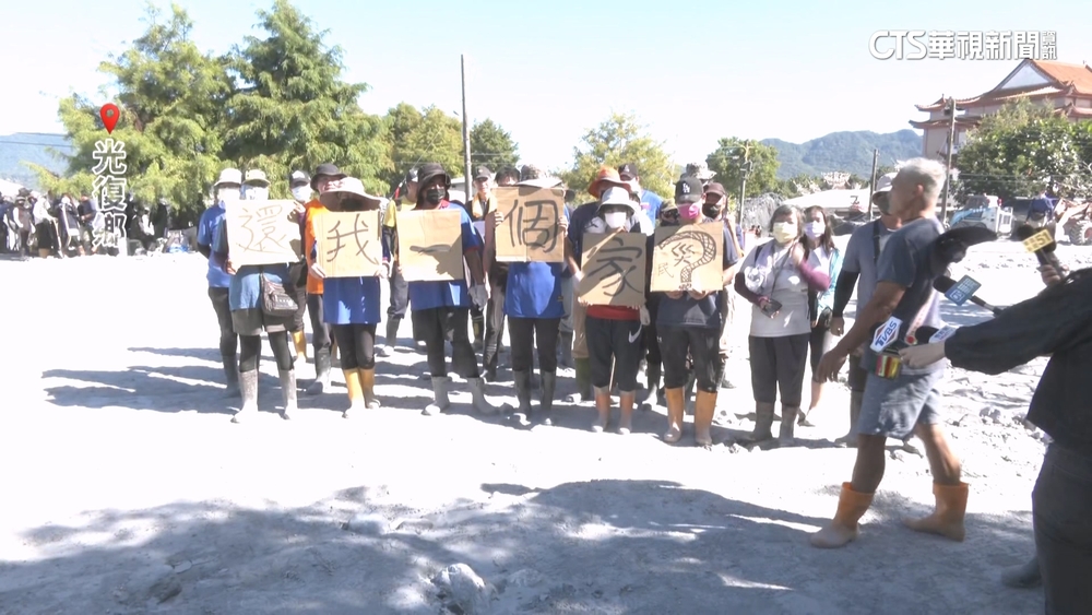 佛祖街災民提七大訴求！　居民高喊「還我一個家」