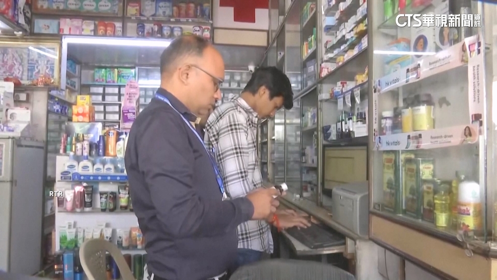 感冒止咳糖漿驚含有毒溶劑　印度14童喪命