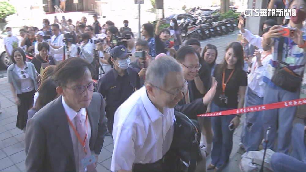 京華城案再開庭　柯文哲以「證人身分」出庭