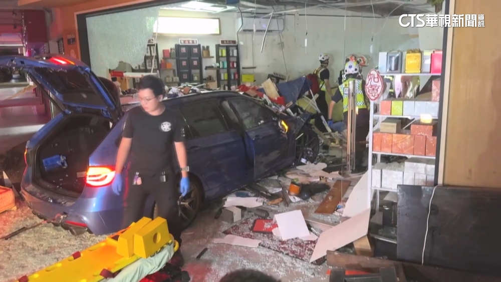 疑毒駕上路！　駕駛高速撞茶行1死1傷　搜出喪屍煙彈