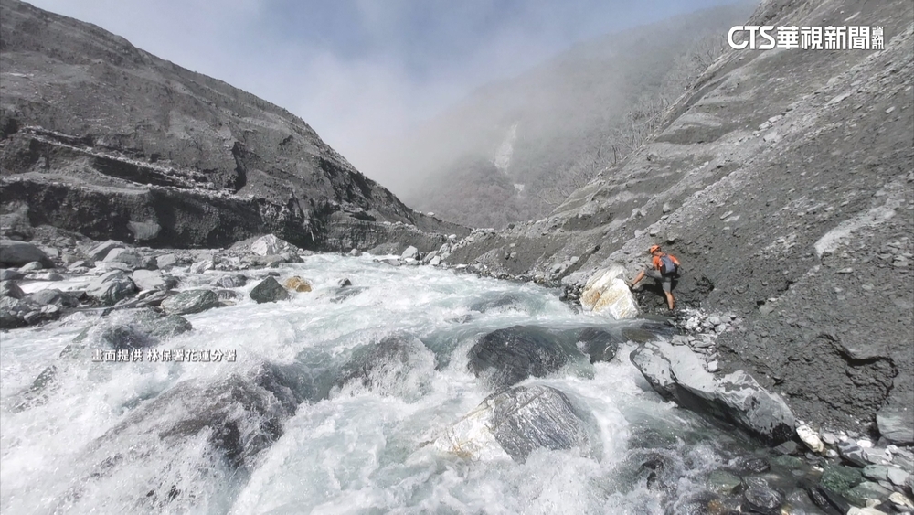 「科技監測」堰塞湖現況　下切逾100公尺.水勢湍急