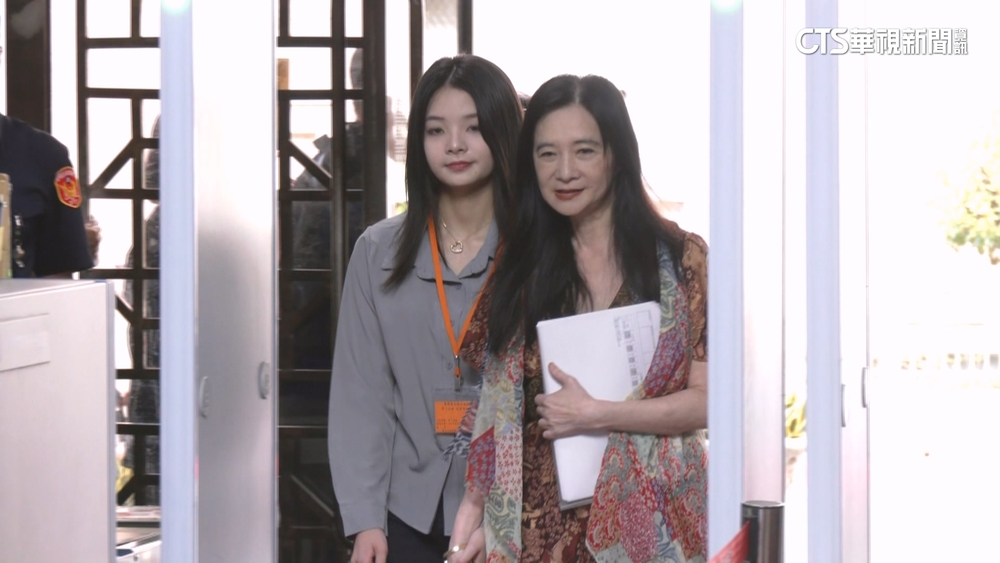 交保後首質詢　應曉薇「我不參加便當會」勸蔣萬安：小心