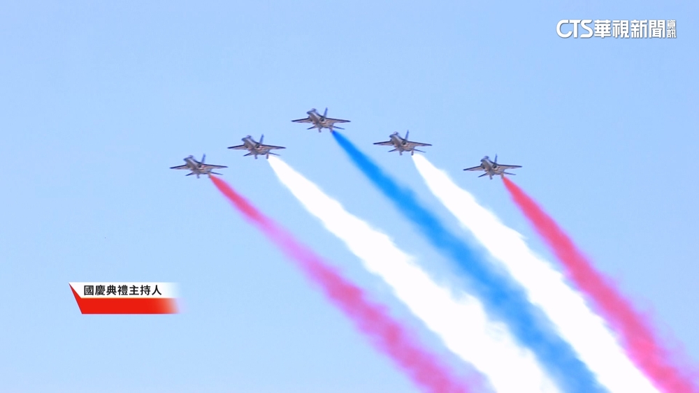 雷虎小組「紅藍白」壓軸衝場　12強應援曲「就一起」登國慶