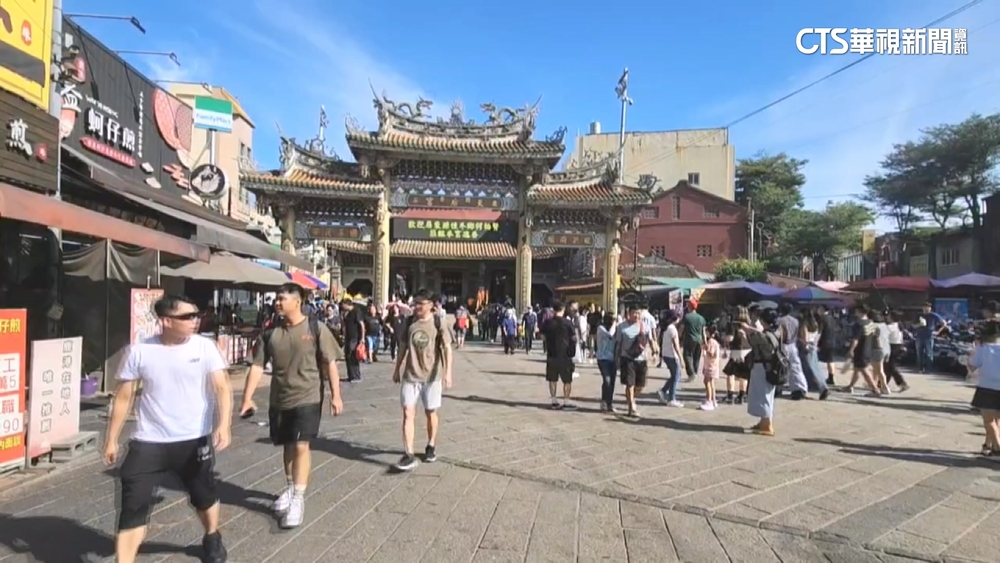 鹿港老街半年逾1400萬人次奪冠　在地美食吸客