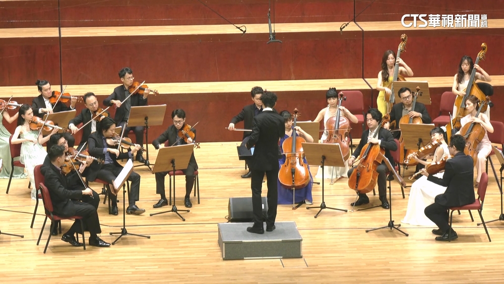 AI李登輝獻聲紀念音樂會　與灣聲樂團共演「千風之歌」