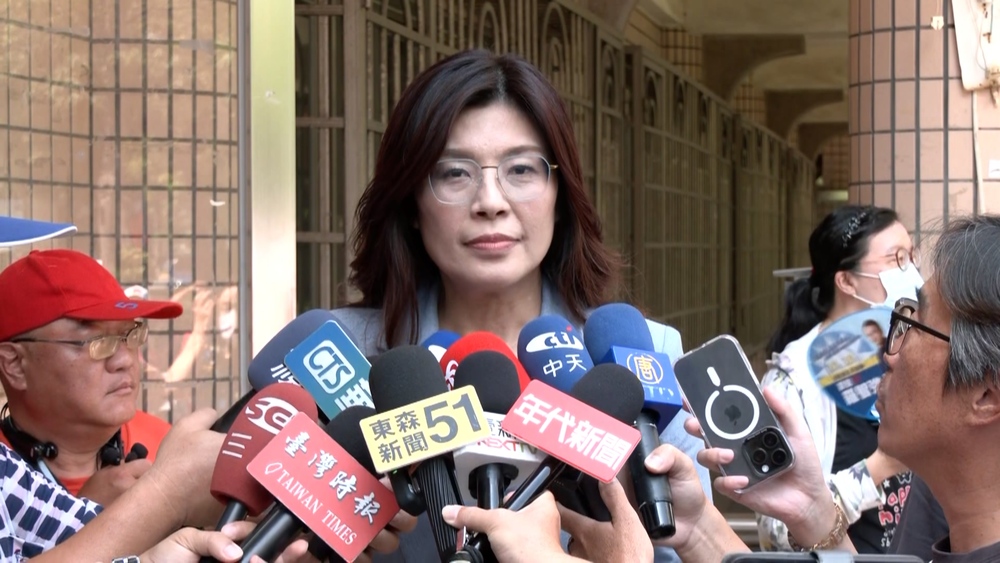 遭藍委批「履歷蒼白無力」　鄭麗文喊「虛心受教」：不能忘替黨承擔敗選同志