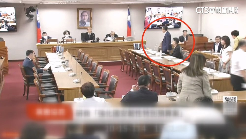 藍黨魁熱戰！郝打「藍白合」.鄭搶深藍票倉