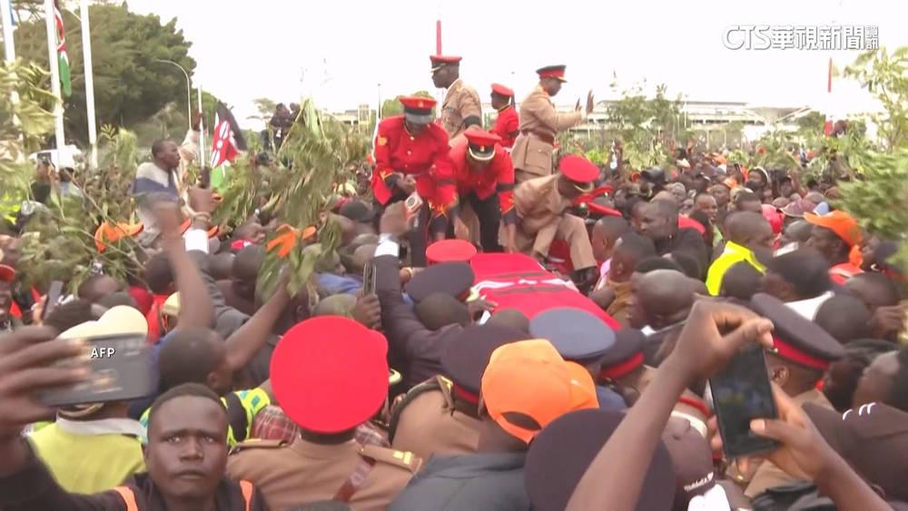 肯亞反對派領袖病逝　警方開槍驅趕哀悼者逾4死