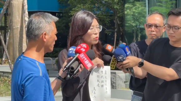 國民黨魁之爭！鄭麗文今拜會馬英九　獲墨寶勉勵「世代接棒、同行致遠」