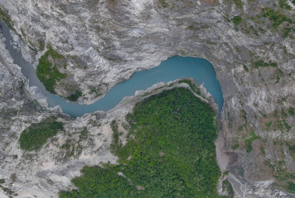 花蓮立霧溪出現新堰塞湖！水位持續上升「恐潰決」　天祥至太魯閣路段緊急封閉