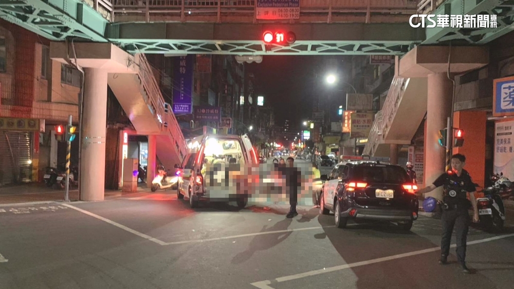 汐止8旬嬤凌晨過馬路遭撞亡　家屬不捨前往相驗