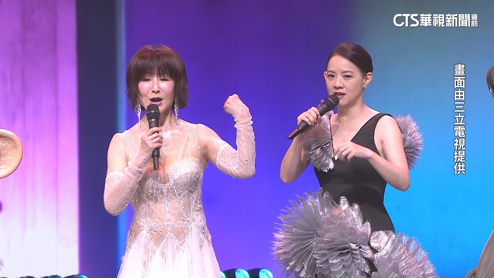 「一代女皇」現身金鐘！　76歲潘迎紫容光煥發秀二頭肌