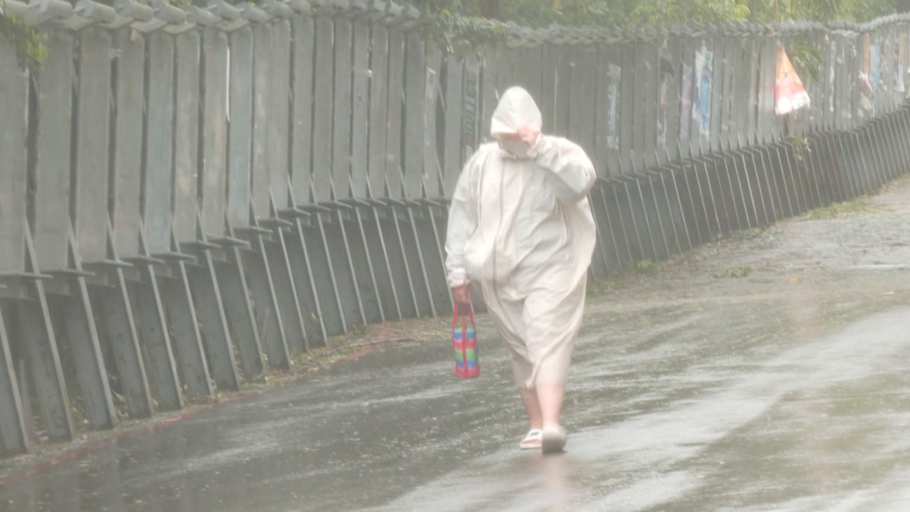 沒停班課！民怨「淡水命不是命」　議員稱「出不出門自己可以決定！」引眾怒