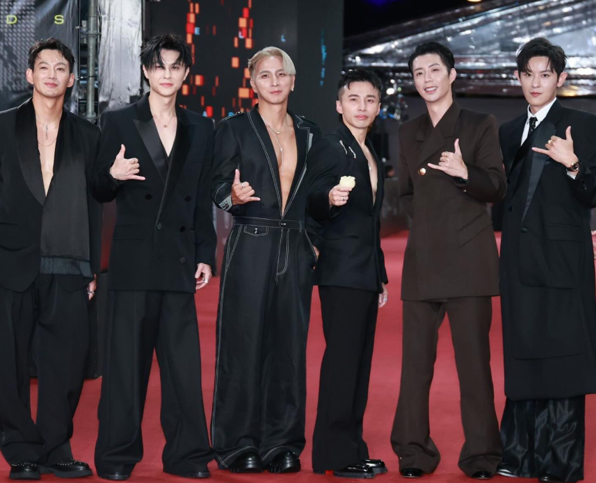 才說沒兵役問題　棒棒堂小杰涉閃兵遭拘提　阿緯道歉：會和大家一起共同面對