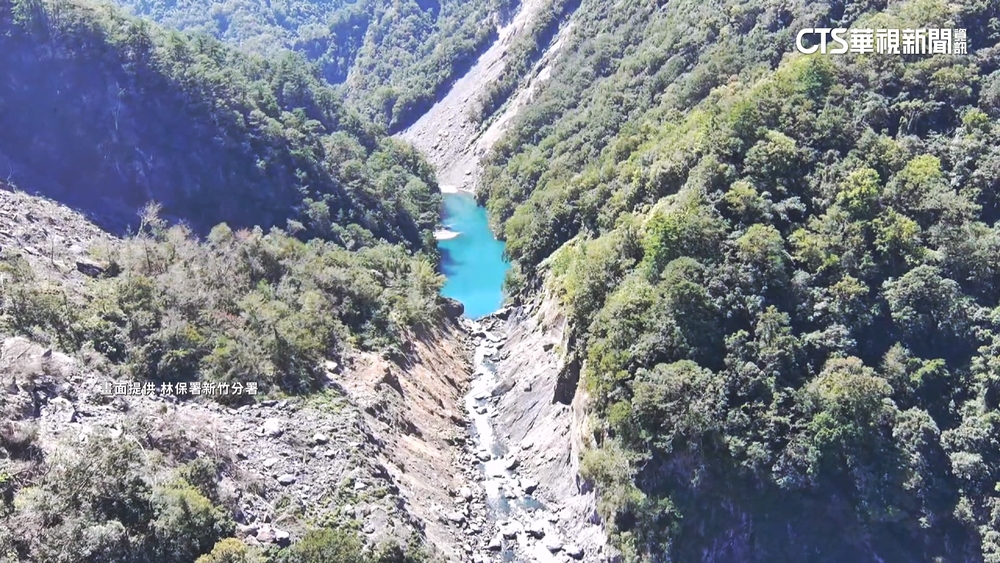 新竹尖石泰崗溪堰塞湖隱憂！　14公里長水域禁入