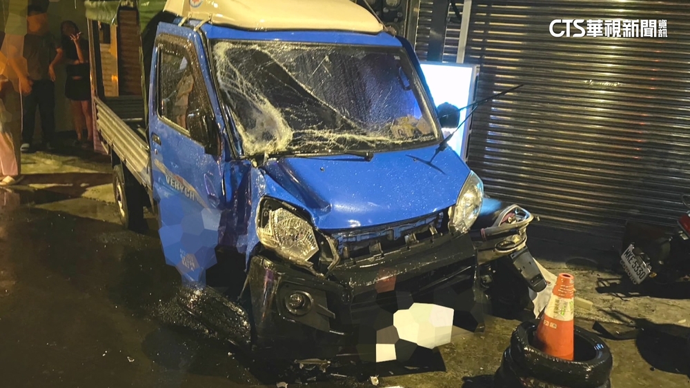 又是酒駕！　貨車橫掃路邊11汽機車　驚險畫面曝