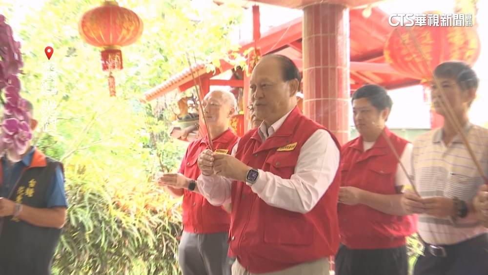 季連成參拜百年老祠　為花蓮光復祈福「免災難」