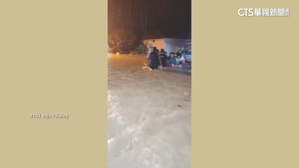 馬來西亞霹靂州連日豪雨　多區發生嚴重水災