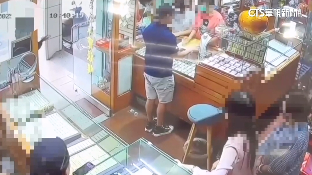 新竹銀樓搶案！　35歲男佯裝看金鍊秒劫　1小時落網